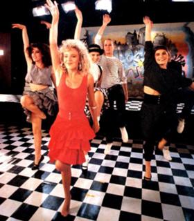 Kylie Minogue feet photo thumbnail