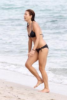 Kate Walsh feet photo thumbnail