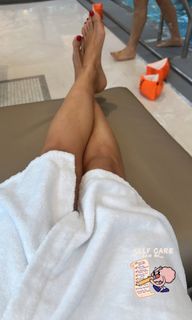 Caterina Balivo feet photo thumbnail