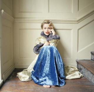 Kylie Minogue feet photo thumbnail