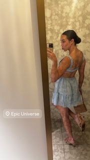 Chelsea Green feet photo 4