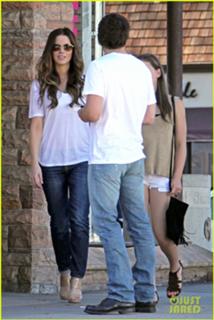 Kate Beckinsale feet photo thumbnail