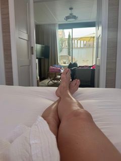 Chelsea Handler feet photo 1