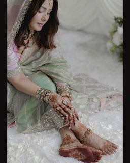 Hina Khan feet photo 2