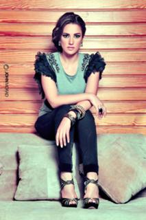 Dorra Zarrouk feet photo thumbnail