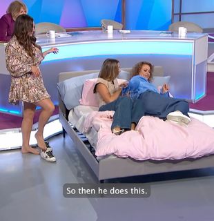 Kelly Brook feet photo 2