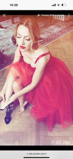 Hadise feet photo thumbnail