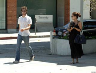 Rachel Bilson feet photo thumbnail