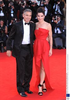 Sandra Bullock feet photo 2