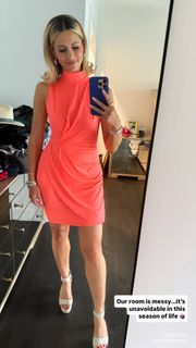 Laura Rutledge feet photo 3