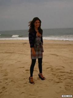 Rachel Bilson feet photo thumbnail