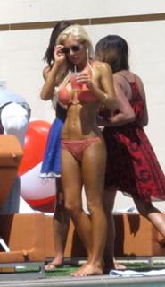 Heidi Montag feet photo thumbnail