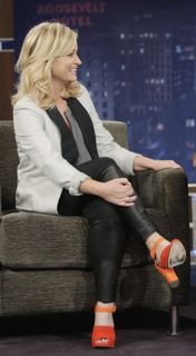Amy Poehler feet photo 1