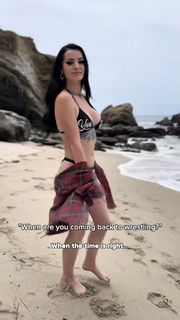 Saraya-Jade Bevis feet photo 3