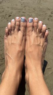 Scarlet Vas feet photo thumbnail