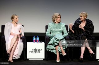 Carrie Coon feet photo 5