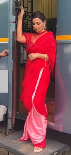 Sonali Bendre feet photo 1