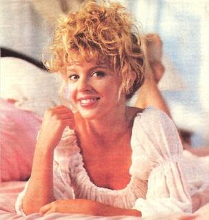 Kylie Minogue feet photo thumbnail