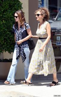 Rachel Bilson feet photo thumbnail