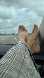 Adriane Galisteu feet photo 1