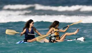 Penélope Cruz feet photo thumbnail