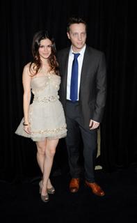 Rachel Bilson feet photo thumbnail