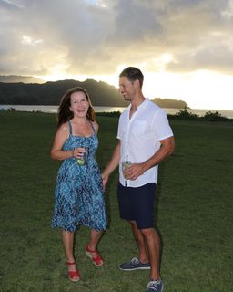 Angela Kinsey feet photo 1