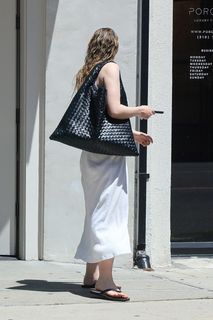 Dakota Fanning feet photo 2