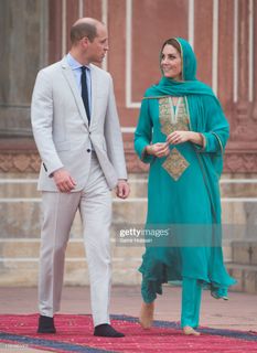 Catherine Princess of Wales feet photo thumbnail