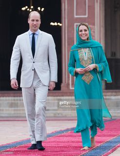 Catherine Princess of Wales feet photo thumbnail