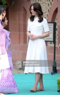 Catherine Princess of Wales feet photo thumbnail