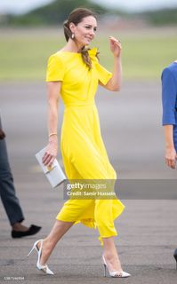 Catherine Princess of Wales feet photo thumbnail