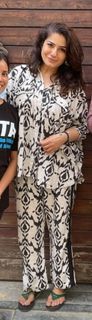 Raveena Tandon feet photo 4
