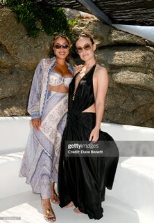 Olivia Wilde feet photo 5