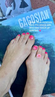 Selma Blair feet photo 2