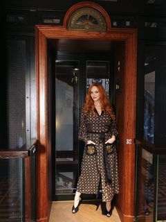 Christina Hendricks feet photo 2