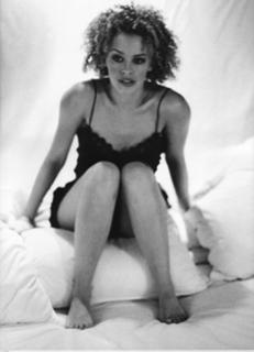 Kylie Minogue feet photo thumbnail