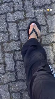 Jade Picon feet photo 1