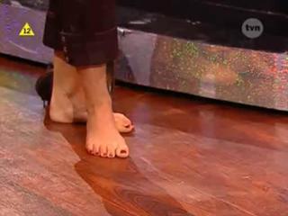 Katarzyna Cichopek feet photo thumbnail