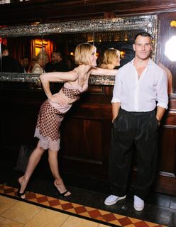 Leslie Bibb feet photo 4