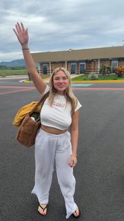 Natalie Alyn Lind feet photo 2
