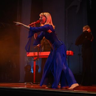 Aurora Aksnes feet photo 2
