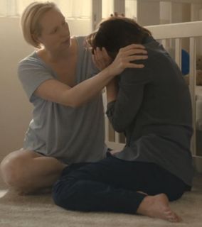 Elisabeth Moss feet photo 1