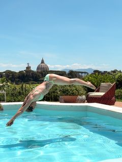 Federica Pellegrini feet photo 1