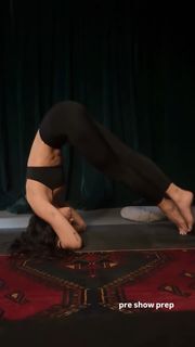 Dua Lipa feet photo 2