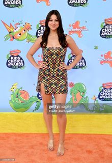 Kira Kosarin feet photo 3