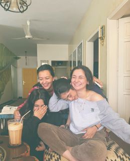 Hania Aamir feet photo 1