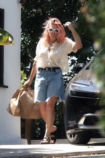 Busy Philipps feet photo 3