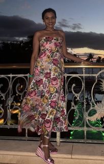 Mindy Kaling feet photo 1