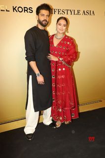 Sonakshi Sinha feet photo 1